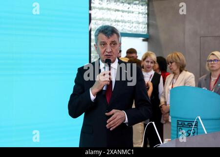 Sankt Petersburg, Russland. Juni 2024. Sergey Menyaylo, Leiter der Republik Nordossetien - Alania auf dem Internationalen Wirtschaftsforum von St. Petersburg 2024 (SPIEF 2024). Quelle: SOPA Images Limited/Alamy Live News Stockfoto