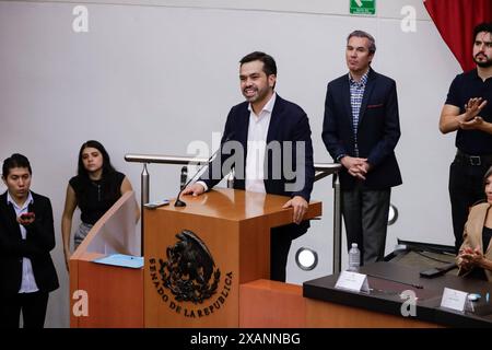 Legislativsitzung der Ständigen Kommission des mexikanischen Senats Ex-Kandidat für die Präsidentschaft der Partei Bürgerbewegung, Jorge Alvarez Maynez, während des Arbeitsberichts von Senatorin Laura Ballesteros im mexikanischen Senat. Am 6. Juni 2024 in Mexiko-Stadt. Mexico City CDMX Mexico Copyright: XLuisxBarronx Stockfoto