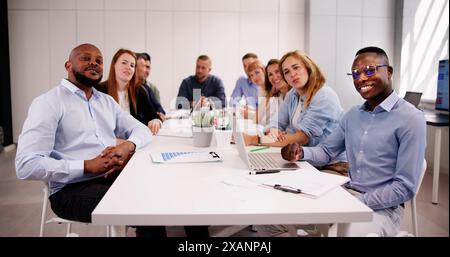 African American People Group Oder Team Lächeln Stockfoto