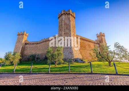 Toskana, Italien. Festung in der mittelalterlichen Stadt Montalcino. Stockfoto