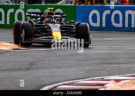 Montreal, Quebec, Kanada. Juni 2024. Sergio Perez (MEX) - Oracle Red Bull Racing - Red Bull RB20 - Honda RBPT. Während des Formel 1 AWS Grand Prix du Canada 2024, Montreal, Quebec, Kanada, vom 6. Bis 9. Juni - Runde 9 von 24 von 2024 F1-Weltmeisterschaft (Credit Image: © Alessio de Marco/ZUMA Press Wire) NUR REDAKTIONELLE VERWENDUNG! Nicht für kommerzielle ZWECKE! Stockfoto