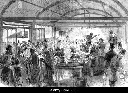 Suppe verteilen im Haus der Fremden, West India-Road, Limehouse, 1868. Erleichterung der armen Menschen in den östlichen Vororten Londons... in der Suppenküche des Limehouse Special Relief Committee... die Besonderheit dieser Küche ist, dass die Suppe vollständig von den Häftlingen des Heims zubereitet und serviert wird, die aus Indien, Arabien, Afrika, China, Mosambik, und die [pazifischen] Inseln...[es] ist die einzige Einrichtung in Großbritannien, die ausdrücklich für Eingeborene im Osten und in Afrika gebaut, eingerichtet und getrennt wurde... bis zu 2870 Asiaten, Afrikanern und Südseeinseln Stockfoto