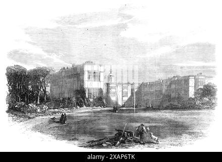 Templenewsam, in der Nähe von Leeds, Residenz von H. C. Meynell Ingram, Esq., besucht vom Prince of Wales, 1868. Seine Königliche Hoheit kam am Montagabend in Woodlesford an, 8 Meilen von Leeds entfernt. und zwei Meilen von Templenewsam entfernt, der Residenz von Mr. H. C. Meynell Ingram, dessen Gast er werden sollte... Templenewsam ist ein schönes altes Herrenhaus mit elisabethanischer Architektur, aus rotem Backstein gebaut, mit Steinköpfen und Pfosten. Ein besonders kurioses Merkmal des Äußeren sind die geschnitzten Schienen der offenen Zinnen, die Buchstaben sind, und, die um die drei Seiten verlaufen Stockfoto