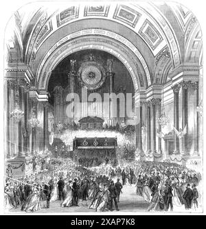 Besuch des Prinzen von Wales in Leeds: Der Bürgermeisterball in der Townhall, 1868. Am Abend nahm seine Königliche Hoheit (der zukünftige König Eduard VII.) an einem Ball Teil, den der Bürgermeister und Mrs. Fairbairn in der Victoria Hall des neuen Rathauses gaben. Die Vorbereitungen waren großartig. Das Innere der Halle, die sehr schön ist, wurde mit teuren Dekorationen von Londoner Künstlern verziert. Die allgemeine Ausstattung der Wohnungen, die für den Empfang und den Ruhestand des Prinzen bestimmt waren, wurde den Herren Morant, Boyd und Co. Von Bond-Street nicht vertraut, von denen einige Mitarbeiter von mir beschäftigt waren Stockfoto