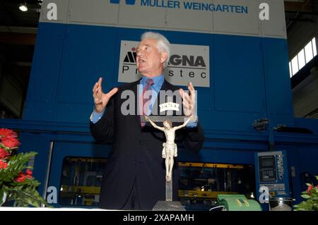 AUFZEICHNUNGSDATUM NICHT ANGEGEBEN Logo, Magna, stronach, Frank Stockfoto