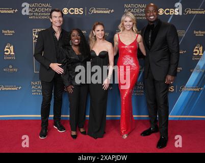 Los Angeles, USA. Juni 2024. (L-R) DER VORTRAG: Jerry O'Connell, Sheryl Underwood, Natalie Morales, Amanda Kloots und Akbar Gbajabiamila bei den 51. Jährlichen Daytime Emmy Awards, die am Freitag, den 7. Juni 2024 im Westin Bonaventure Hotel in Los Angeles, KALIFORNIEN, stattfanden. (Foto: Sthanlee B. Mirador/SIPA USA) Credit: SIPA USA/Alamy Live News Stockfoto