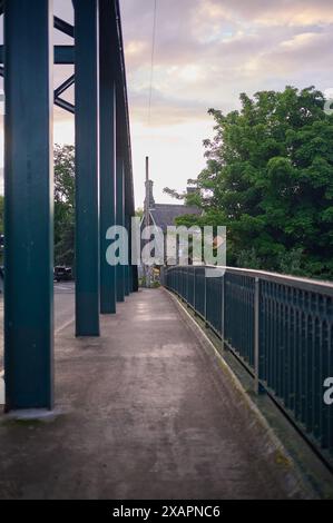 29. Mai 2024: Ruswarp/UK: Iron Bridge bei ruswarp außerhalb von whitby im Norden yorkshires Stockfoto