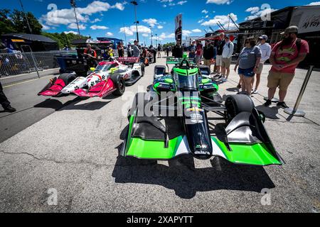 Elkhart Lake, Wi, USA. Juni 2024. Die Crew von Juncos Hollinger Racing Chevrolet bereitet ihre Rennwagen für den XPEL Grand Prix auf der Road America in Elkhart Lake WI vor. (Kreditbild: © Walter G. Arce Sr./ASP via ZUMA Press Wire) NUR REDAKTIONELLE VERWENDUNG! Nicht für kommerzielle ZWECKE! Stockfoto