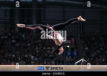 Pauline Schaefer-Betz (KTV Chemnitz) turnt am Schwebebalken. Die Finals 2024, Deutsche Meisterschaften, Geraetturnen, Mehrkampf, Frauen, 08.06.2024, Frankfurt am Main. Foto: Eibner-Pressefoto/Florian Wiegand Credit: Eibner-Pressefoto/Alamy Live News Stockfoto