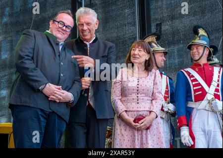 Eroeffnung des 866. Stadtgeburtstags mit Oberbuergermeister Dieter Reiter und der Münchner Stadtwache , V, l. Clemens Baumgaertner, Dieter und Petra Reiter, Stadtwache *** Eröffnung des 866. Stadtgeburtstages mit Bürgermeister Dieter Reiter und der Münchner Stadtgarde, von links Clemens Baumgaertner, Dieter und Petra Reiter, Stadtgarde Stockfoto