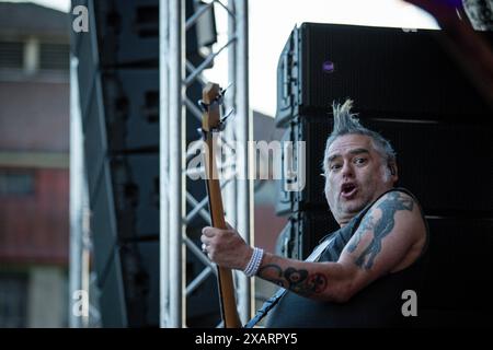 Augsburg, Deutschland. 07/06/2024. FAT Mike performe beim NOFX-Konzert Punk in Drublic: Lasst Tour 2024. 40 Jahre, 40 Städte, 40 Songs x Day – die legendäre Punkband NOFX lieferte im Rahmen ihrer Abschiedstour einen unvergesslichen Auftritt in Augsburg. Quelle: Valerio Agolino / Alamy Live News Stockfoto