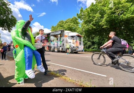 Karnevalsparade in Long Eaton, Derbyshire, Großbritannien 2024 Stockfoto