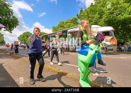 Karnevalsparade in Long Eaton, Derbyshire, Großbritannien 2024 Stockfoto