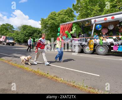 Karnevalsparade in Long Eaton, Derbyshire, Großbritannien 2024 Stockfoto