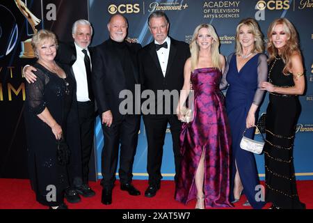 Juni 2024, Los Angeles, CA, USA: LOS ANGELES - 7. Juni: Beth Maitland, Christian LeBlanc, Ed Scott, Eric Braeden, Lauralee Bell, Melody Thomas Scott, Tracey Bregman kommt am 7. Juni 2024 bei den 51. Daytime Emmy Awards im Bonaventure Hotel in Los Angeles, CA. (Credit Image: © Kay Blake/ZUMA Press Wire) NUR ZUR REDAKTIONELLEN VERWENDUNG! Nicht für kommerzielle ZWECKE! Stockfoto