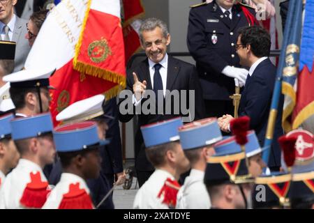 Paris, Frankreich. Juni 2024. Der ehemalige französische Präsident Nicolas Sarkozy nimmt am 8. Juni 2024 an einer Zeremonie im Triumphbogen in Paris Teil. US-Präsident Joe Biden wird Macron zu Gesprächen im Elysee-Palast in Paris treffen, gefolgt von einem Staatsbankett zu seinen Ehren, wobei der Kampf der Ukraine gegen die russische Invasion das dominierende Thema ist. Foto: Raphael Lafargue/ABACAPRESS. COM Credit: Abaca Press/Alamy Live News Stockfoto