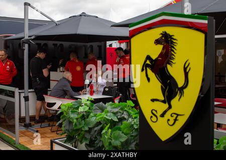 Montreal, Quebec, Kanada. Juni 2024. Ferrari-Gastfreundschaft im Fahrerlager. Während des Formel 1 AWS Grand Prix du Canada 2024, Montreal, Quebec, Kanada, vom 6. Bis 9. Juni - Runde 9 von 24 von 2024 F1-Weltmeisterschaft (Credit Image: © Alessio de Marco/ZUMA Press Wire) NUR ZUR REDAKTIONELLEN VERWENDUNG! Nicht für kommerzielle ZWECKE! Stockfoto