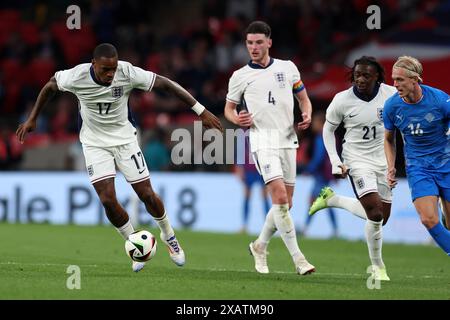 London, Großbritannien. Juni 2024. Ivan Toney aus England (17) in Aktion. England gegen Island, internationales Fußball-Freundschaftsspiel im Wembley Stadium in London am Freitag, den 7. Juni 2024. Nur redaktionelle Verwendung. bild von Andrew Orchard/Andrew Orchard Sportfotografie/Alamy Live News Credit: Andrew Orchard Sportfotografie/Alamy Live News Stockfoto