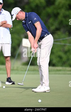 Dublin, Ohio, USA. Juni 2024. Justin Thomas (USA) auf dem Putting Green während der dritten Runde beim Memorial Tournament in Dublin, Ohio. Brent Clark/Cal Sport Media/Alamy Live News Stockfoto