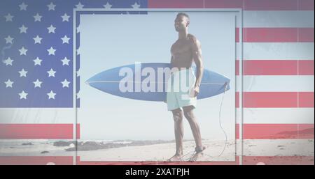 Amerikanische Flagge mit Störeffekt gegen afroamerikaner mit Surfbrett am Strand Stockfoto