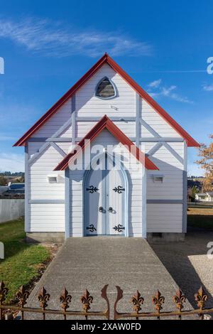 Waiau Presbyterian Church, Cob Cottage Museum, Village Green, Waiau, Hurunui District, North Canterbury, Canterbury, Südinsel, Neuseeland Stockfoto