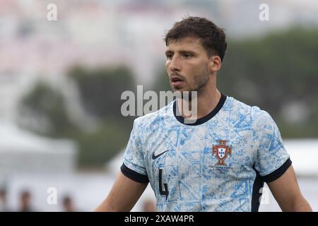 UNE 08, 2024. Lissabon, Portugal. Der portugiesische und Manchester City Verteidiger Ruben Dias (4) in Aktion während des internationalen Freundschaftsspiels Portugal gegen Kroatien Credit: Alexandre de Sousa/Alamy Live News Stockfoto