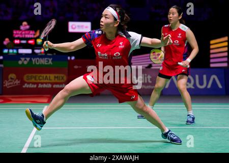 Jakarta, Indonesien. Juni 2024. CHEN Qing Chen (Front) aus China in Aktion während des Doppelspiels der Frauen am fünften Tag der Kapal API Indonesia Open zwischen JIA Yi Fan und CHEN Qing Chen aus China und Mayu MATSUMOTO und Wakana NAGAHARA aus Japan am 8. Juni im Istora Gelora Bung Karno. 2024 in Jakarta, Indonesien Credit: IOIO IMAGES/Alamy Live News Stockfoto