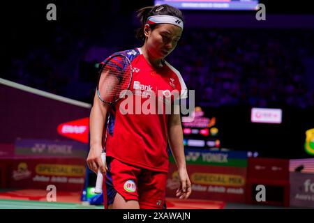 Jakarta, Indonesien. Juni 2024. CHEN Qing Chen aus China in Aktion während des Doppelspiels der Frauen am fünften Tag der Kapal API Indonesia Open zwischen JIA Yi Fan und CHEN Qing Chen aus China und Mayu MATSUMOTO und Wakana NAGAHARA aus Japan am 8. Juni im Istora Gelora Bung Karno. 2024 in Jakarta, Indonesien Credit: IOIO IMAGES/Alamy Live News Stockfoto