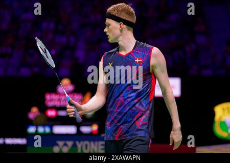 Jakarta, Indonesien. Juni 2024. Anders ANTONSEN aus Dänemark im Einzelspiel am 5. Tag der Kapal API Indonesia Open gegen Kunlavut VITIDSARN aus Thailand im Istora Gelora Bung Karno am 8. Juni 2024 in Jakarta, Indonesien Credit: IOIO IMAGES/Alamy Live News Stockfoto