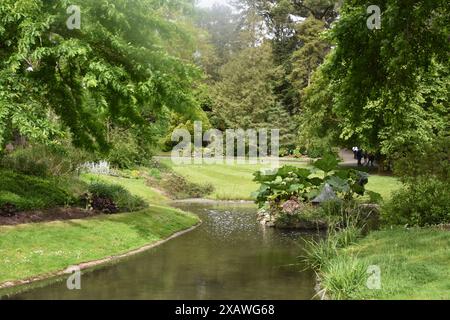 Die Nantes Pflanzen Garten See, Spaziergang, das Gewächshaus und die Wasserstrahlen Stockfoto