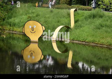 Die Nantes Pflanzen Garten See, Spaziergang, das Gewächshaus und die Wasserstrahlen Stockfoto