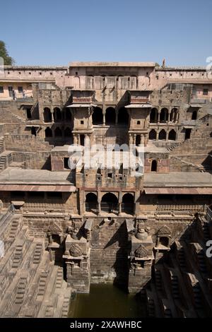 Patan, Indien: Rani Ki Vav – Stepwell. Antike Steppbrunnen und Weltkulturerbe. Stockfoto