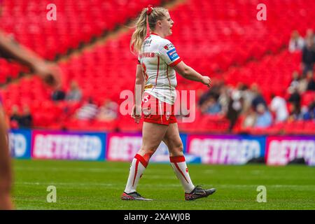 Wembley, London, Großbritannien. Juni 2024. Betfred Women’s Challenge Cup Final Rugby: Leeds Rhinos Women vs St Helens Women im Wembley Stadium. Vicky Whitfield im Womens Cup Finale. Credit James Giblin Photography/Alamy Live News. Stockfoto