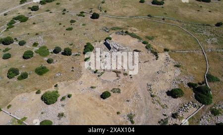 Grab des Giants Somu de Sorcu in der Giara di Siddi in Zentral-Sardinien Stockfoto