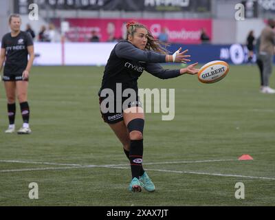 London, Großbritannien. Juni 2024. London, England, 9. Juni 2024: Sydney Gregson (13 Saracens) vor dem Spiel der Allianz Premiership Womens Rugby (PWR) zwischen Saracens und Bristol Bears im StoneX Stadium in London. (Jay Patel/SPP) Credit: SPP Sport Press Photo. /Alamy Live News Stockfoto