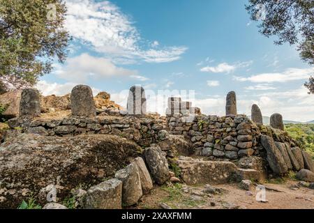 Prähistorische stehende Steine oder Menhirs in Filitosa auf Korsika Stockfoto