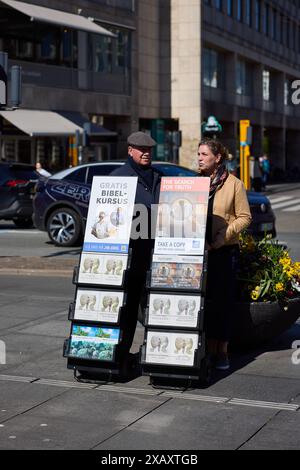 Zeugen Jehovas (Dänisch: "Jehovas Vidner"), Nørreport, Kopenhagen, Dänemark Stockfoto