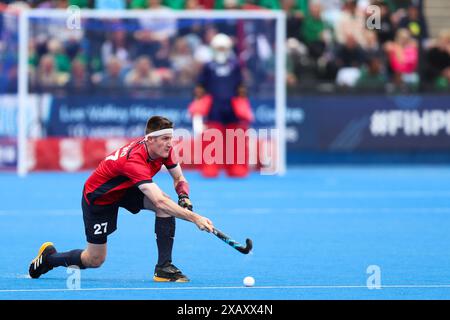 Liam Sanford aus Großbritannien im Lee Valley Hockey and Tennis Centre, London. Bilddatum: Sonntag, 9. Juni 2024. Stockfoto