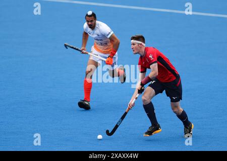 Liam Sanford aus Großbritannien im Lee Valley Hockey and Tennis Centre, London. Bilddatum: Sonntag, 9. Juni 2024. Stockfoto