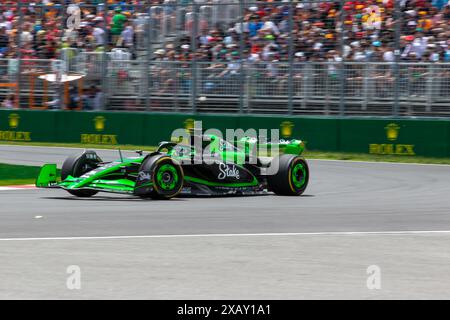 Montreal, Kanada. Juni 2024. Valtteri Bottas aus Finnland fuhr das (77) Stake F1 Team Kick sauber C44 Ferrari während des GP du Canada, Formel 1, auf dem Circuit Gilles Villeneuve. Quelle: Alessio Morgese// Emage / Alamy Live News Stockfoto