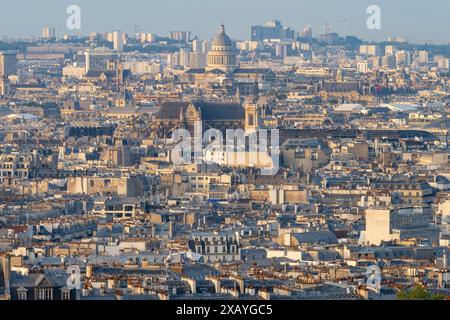Blick auf Paris von der Basilika Sacre-Cur de Montmartre, Montmartre, Paris, Ile-de-France, Frankreich Stockfoto
