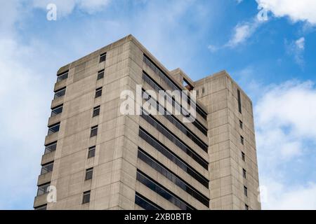 Ehemalige HSBC-Büros im Nelson Gate High Rise - ein brutalistisches Architekturgebäude im Zentrum von Southampton, Hampshire, England, Großbritannien Stockfoto