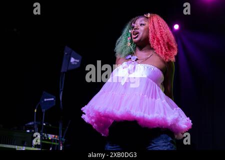 Milwaukee, USA. Juni 2024. Bobbi LaNea von Flyana Boss während des Wiscansin fest at the Rave am 8. Juni 2024 in Milwaukee, Wisconsin (Foto: Daniel DeSlover/SIPA USA) Credit: SIPA USA/Alamy Live News Stockfoto