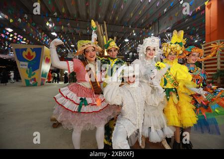 Sao-Joao-Feierlichkeiten in Bahia salvador, bahia, brasilien - 28. Mai 2024: Juni-Gang tritt während der Feier der Sao-Joao-Feierlichkeiten in der Stadt Salvador auf. SALVADOR BAHIA BRASILIEN Copyright: XJoaxSouzax 280524JOA00293 Stockfoto