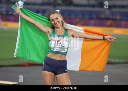 Rom, Italien 7.06.2024: Christopher O’DONNELL, Rhasidat ADELEKE, Thomas BARR, Sharlene MAWDSLEY aus Irland gewinnen Goldmedaille bei 4 x 400 m Relay Mixed Final Leichtathletik-Europameisterschaften 2024 im Olympiastadion in Rom Stockfoto