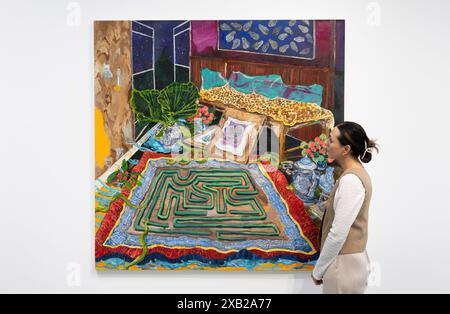 Elizabeth Xi Bauer Gallery, Deptford, London, Großbritannien. Juni 2024. Die finnische Künstlerin Karoliina Hellberg lebt und arbeitet in Helsinki und ist bekannt für ihre großen, lebendigen Leinwände aus Öl, Acryl und Tinte. Labyrinth, Karoliina Hellbergs erste britische Einzelausstellung (7. Juni bis 3. August 2024) zeigt neue Werke des Künstlers und einen Tapetenabdruck, der von Hellberg für diese Einzelausstellung entworfen und ausgeführt wurde. Kuratiert wird die Ausstellung von Maria do Carmo M. P. de Pontes. Bild: Karoliina Hellberg, Labyrinth, 2024. Acryl, Öl und Tinte auf Leinwand. Quelle: Malcolm Park/Alamy Live News Stockfoto