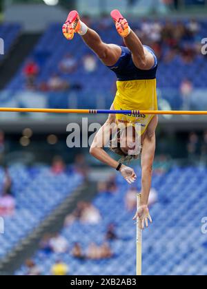 ROM, ITALIEN - 10. JUNI: Armand Duplantis von Schweden tritt am 4. Tag der Leichtathletik-Europameisterschaft Rom 2024 im Stadio Olimpico am 10. Juni 2024 in Rom an. (Foto: Joris Verwijst/BSR Agency) Stockfoto