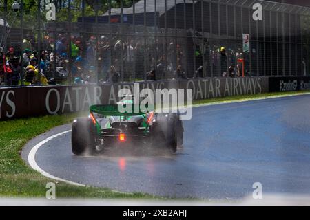 Montreal, Kanada. Juni 2024. Valtteri Bottas aus Finnland fuhr das (77) Stake F1 Team Kick sauber C44 Ferrari während des GP du Canada, Formel 1, auf dem Circuit Gilles Villeneuve. Quelle: Alessio Morgese/Alessio Morgese/Emage/Alamy Live News Stockfoto