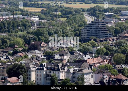 Blick vom Marburger Schloss, Landgrafenschloss Marburg ueber die Stadt am 09.06.2024 in Marburg/Deutschland. *** Blick vom Marburger Schloss, Landgrafenburg Marburg über die Stadt am 09 06 2024 in Marburg Deutschland Stockfoto