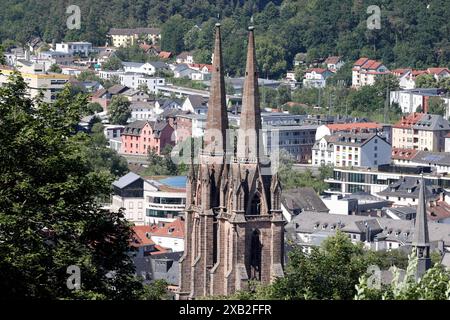 Blick vom Marburger Schloss, Landgrafenschloss Marburg ueber die Stadt am 09.06.2024 in Marburg/Deutschland. *** Blick vom Marburger Schloss, Landgrafenburg Marburg über die Stadt am 09 06 2024 in Marburg Deutschland Stockfoto